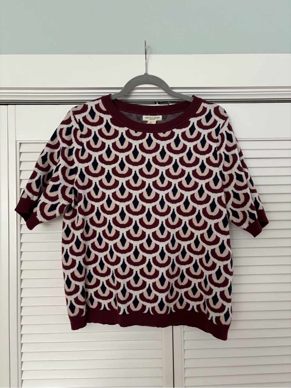 Christian Siriano Burgundy and Cream Geometric Short Sleeve Sweater